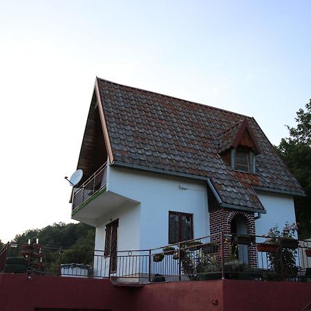 Vila Vikendica "Oaza Mira" Gacko Exteriér fotografie