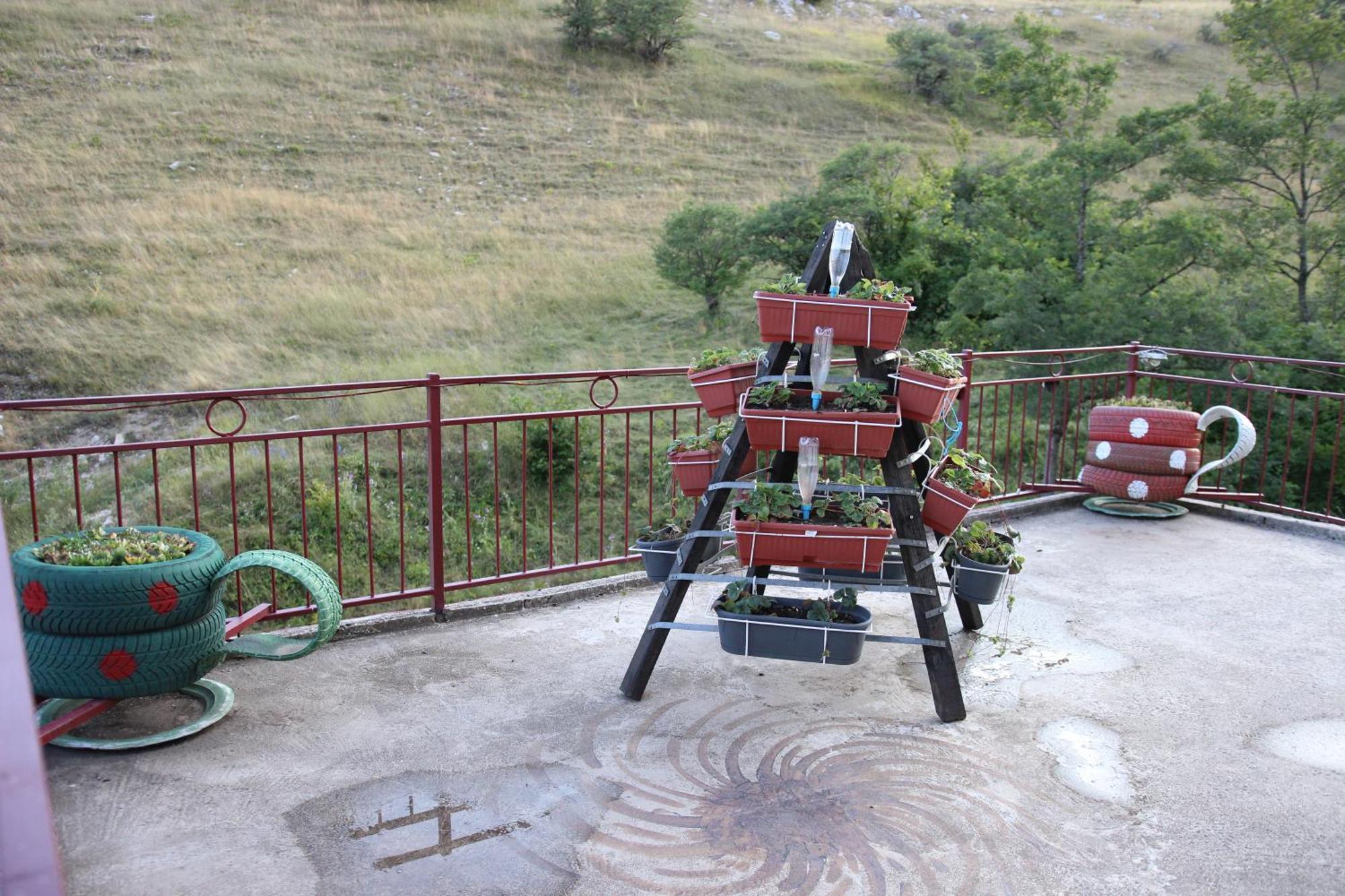 Vila Vikendica "Oaza Mira" Gacko Exteriér fotografie